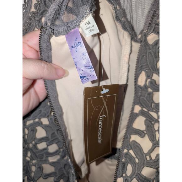 Francescas Dress Womens Size Medium Gray‎ Lace Lining Mini Cocktail Sleeve - Picture 5 of 7